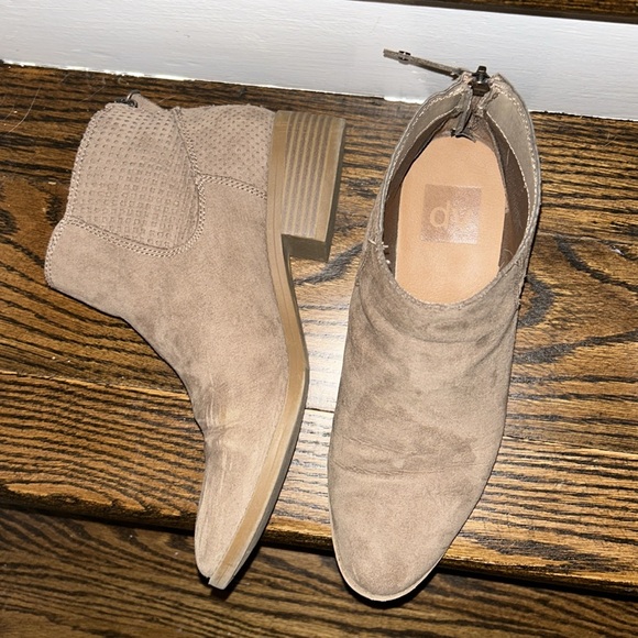 DV booties - Picture 2 of 2